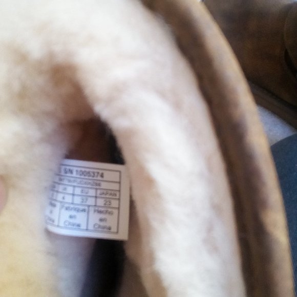 UGG Women Sutter Sheepskin Leather Moto Boots NWOB - Picture 6 of 7